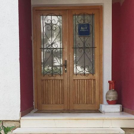 Domic ,Two Bedrooms Whit Large Terrace Njivice Exteriör bild