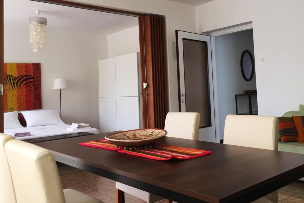 Domic ,Two Bedrooms Whit Large Terrace Njivice Exteriör bild