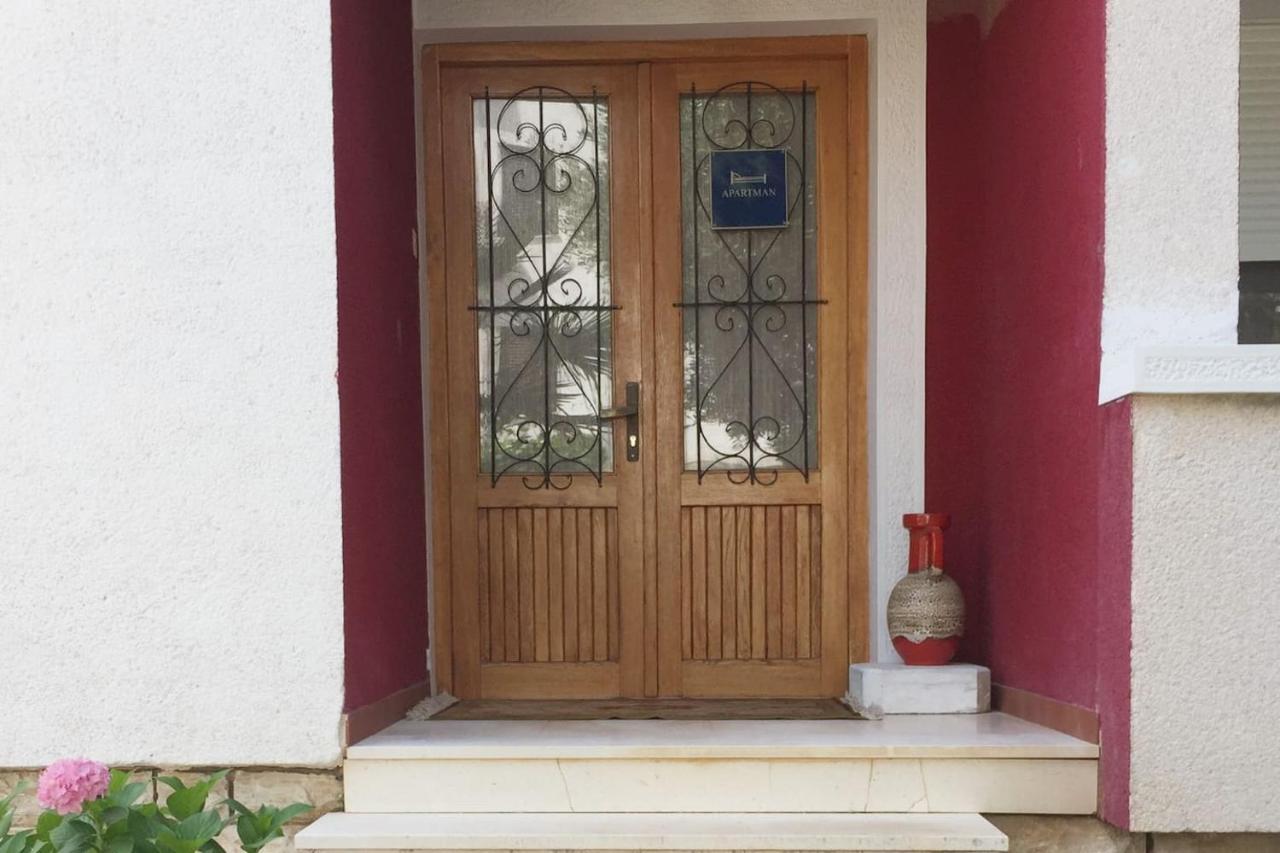Domic ,Two Bedrooms Whit Large Terrace Njivice Exteriör bild